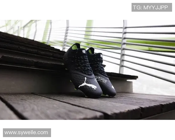 穿黑色足球鞋的球星有哪些他们的独特魅力与踢球风格解析 穿黑色足球鞋的球星有哪些他们的独特魅力与踢球风格解析